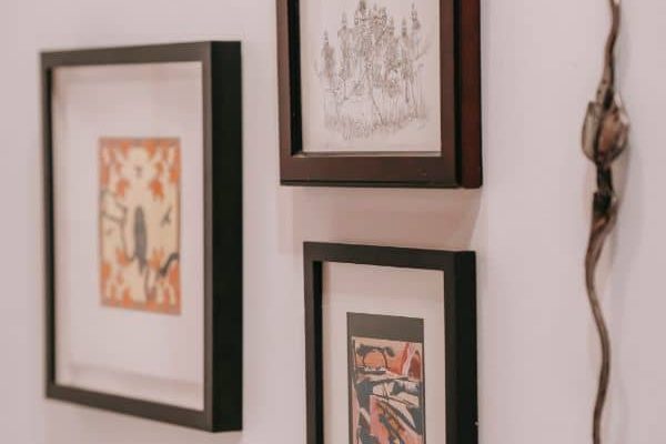 picture-art-hanging.jpg